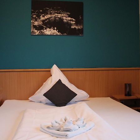 Olympia Hotel & Restaurant Inden Esterno foto